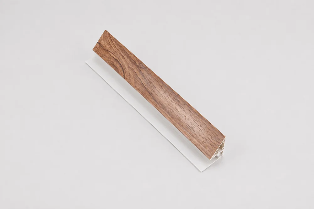 Cantonera de PVC
